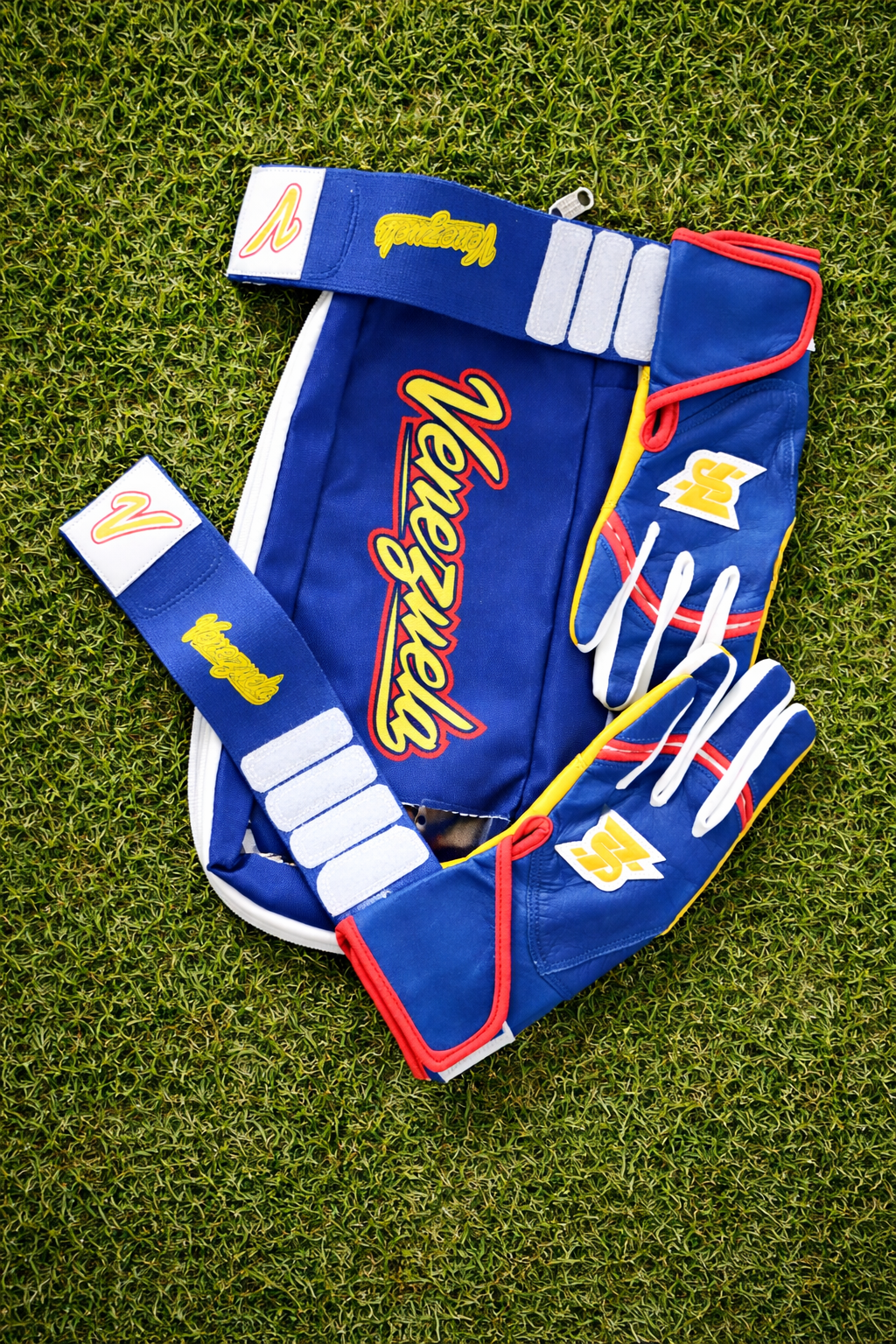 7S Batting Glove Venezuela Edition